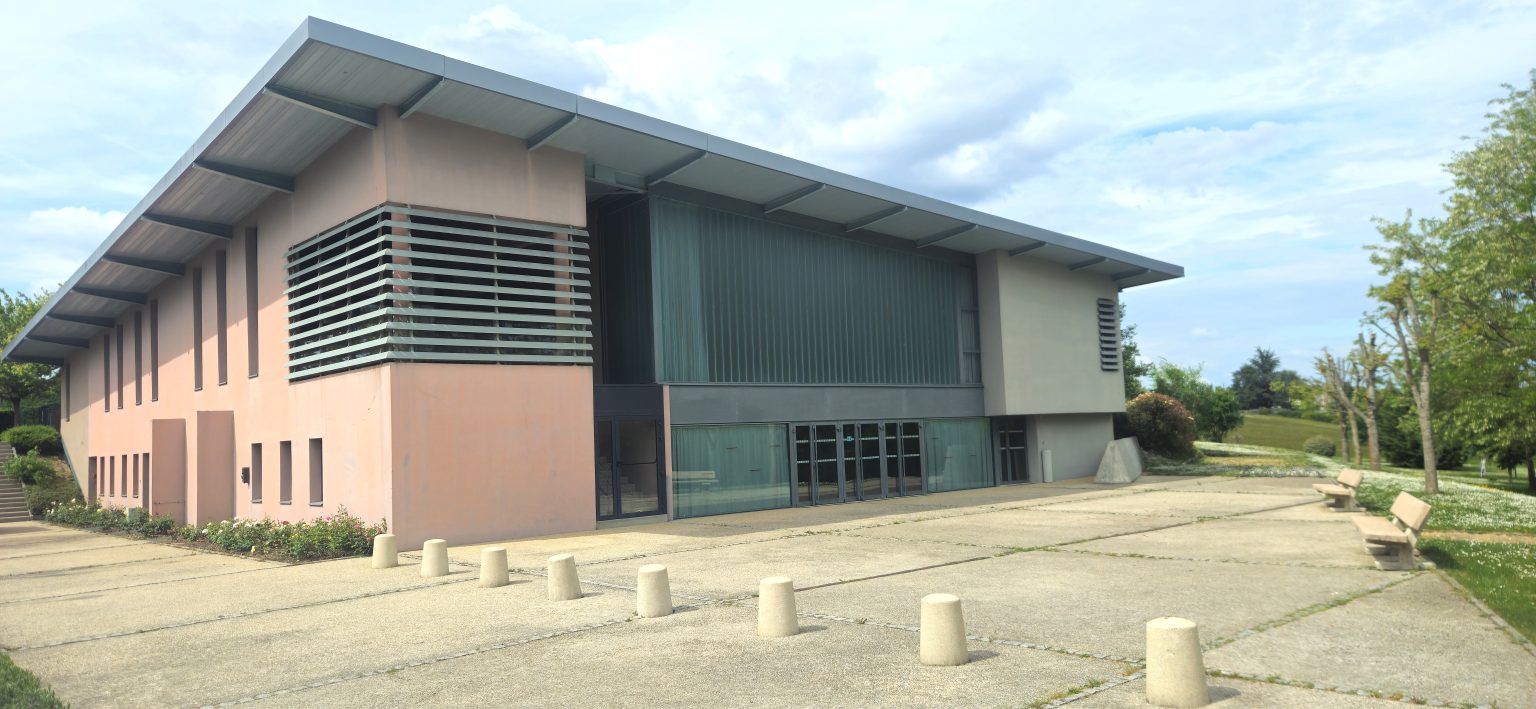 VUE EXTÉRIEUR BATIMENT